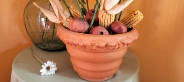 CENTRO FLORAL d Rosas, granadas,mazorcas