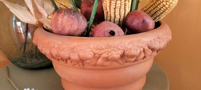 CENTRO FLORAL d Rosas, granadas,mazorcas