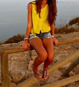 Blusa amarilla tirantes Zara XS