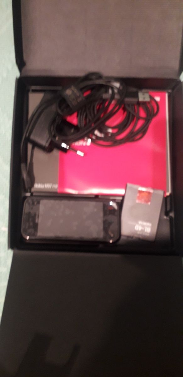 Nokia N97 mini com caja