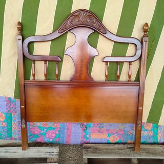 Cabecero antiguo, 2 iguales 