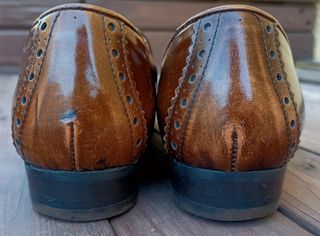 Sapatos castanhos. Uterque.