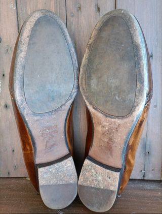 Sapatos castanhos. Uterque.