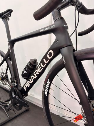 PINARELLO PARIS DI2 12v