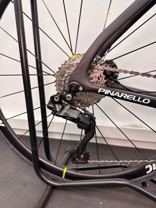 PINARELLO PARIS DI2 12v