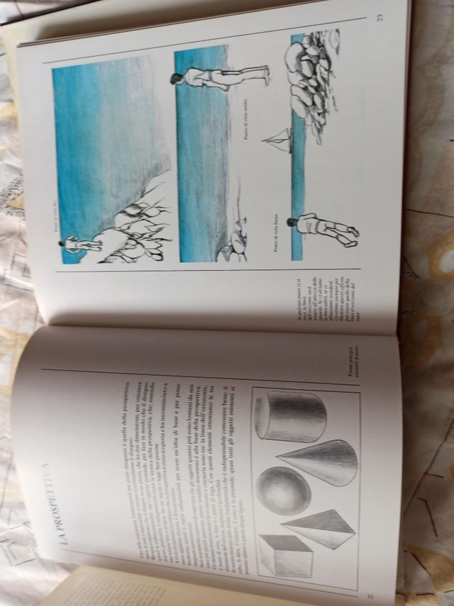 libro di disegno e pittura