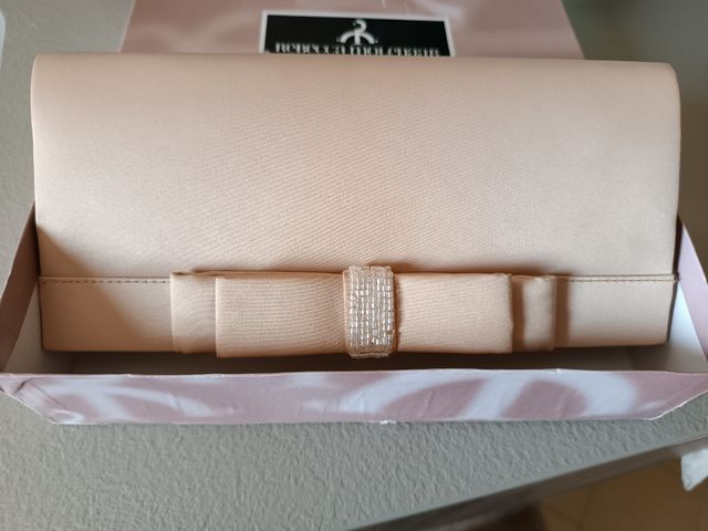 pochette raso beige