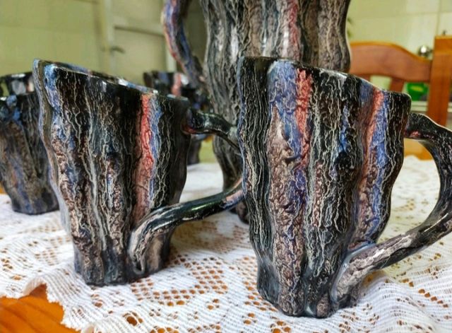 Juego de jarra y tazas tronco