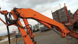 GRUA PLUMA PARA CAMIÓN