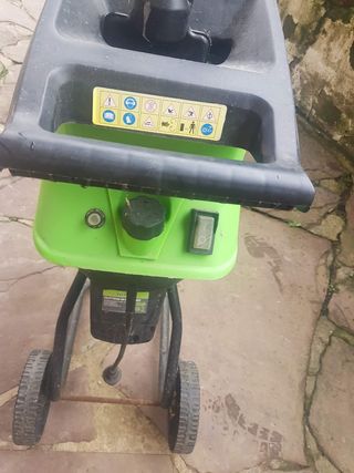 trituratori di foglie