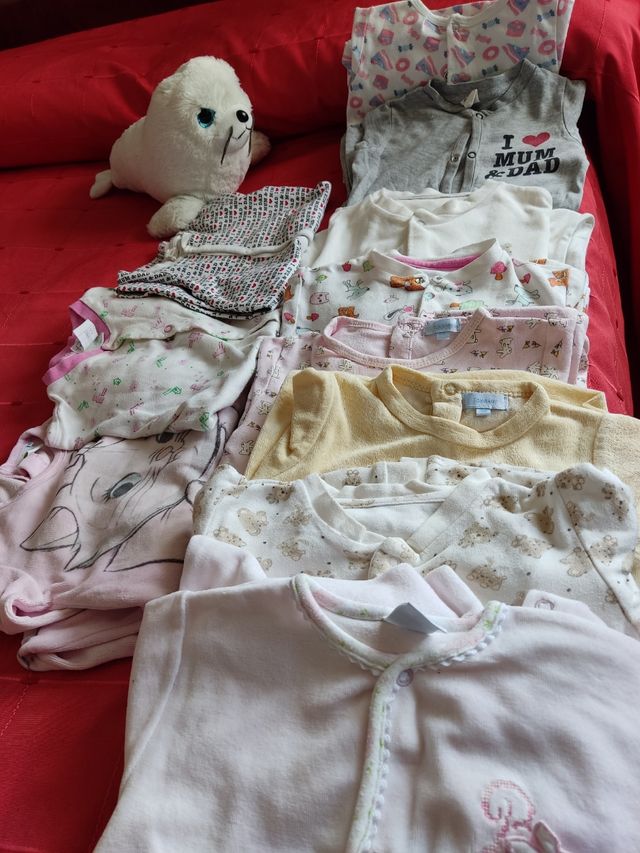 pijamas de 12 y 18 juntos o por separados