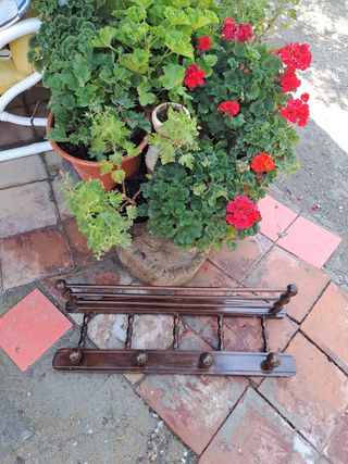 percha de madera vintage