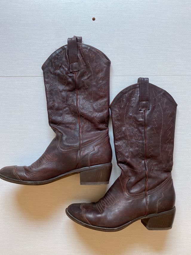 Botas camperas de piel marrón oscuro Sisley