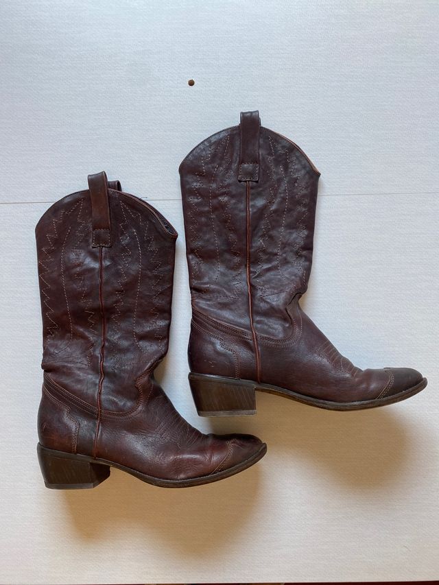 Botas camperas de piel marrón oscuro Sisley