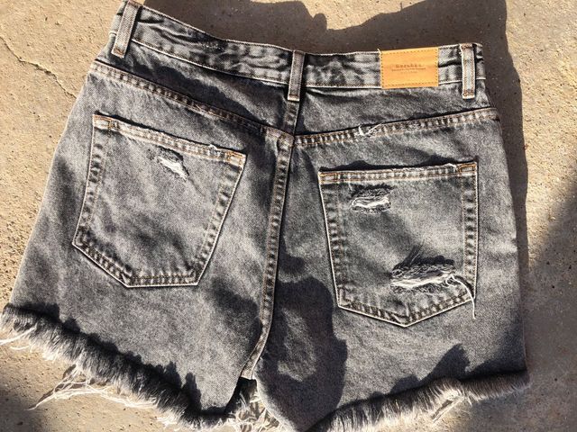 Pantalón Corto Bershka