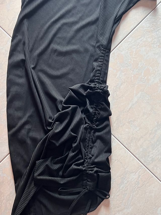 Abito tubino nero mezze maniche