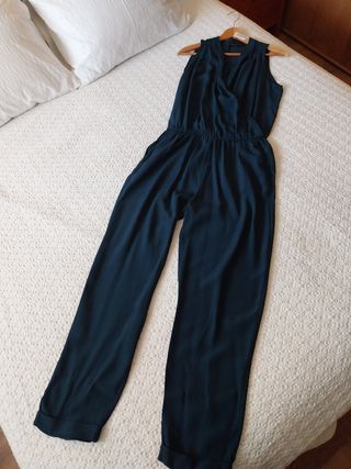 Mono de vestir, parte de arriba cruzada de Zara