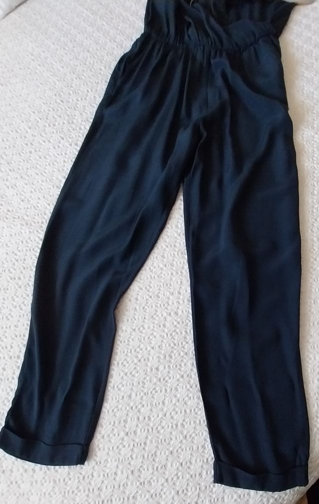 Mono de vestir, parte de arriba cruzada de Zara