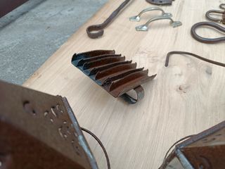 Cepillo antiguo para caballos burros mulas