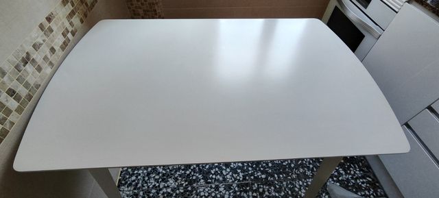 mesa de comedor de madera