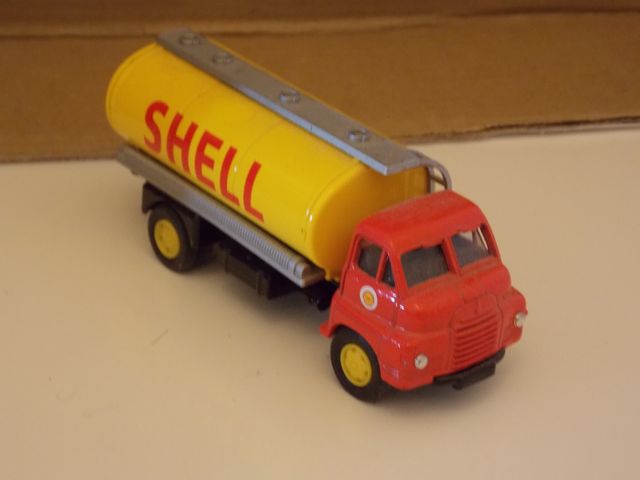 vendo modellini furgoncini anni 60