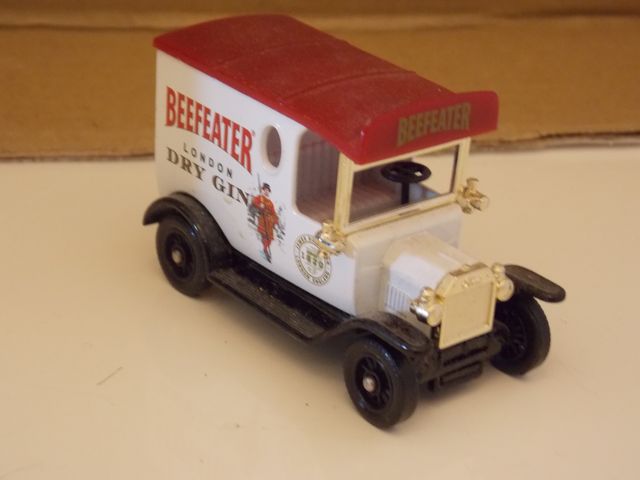 vendo modellini furgoncini anni 60