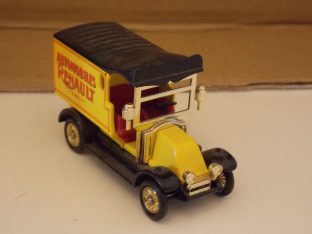 vendo modellini furgoncini anni 60