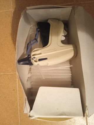 50 PZ GANCI Gancio In Plastica Con Etichetta Prezzo Trasparente EUR 17 - Foto 6