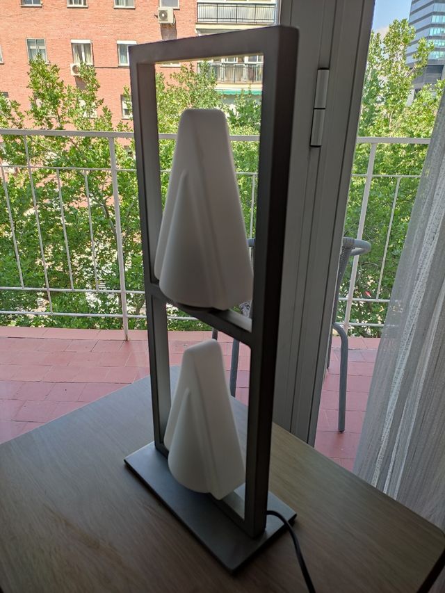 Preciosa lámpara de diseño