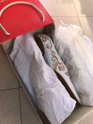 Zapatos Mango.