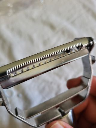 Pelador de cocina multifuncional