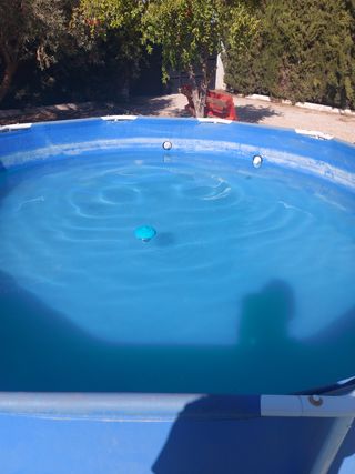 Soporte y pie y cruz 15 euros, en conjunto