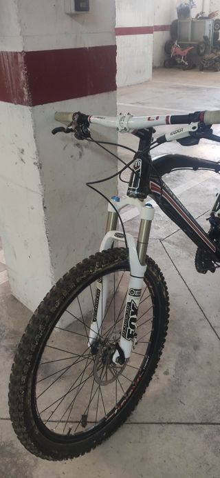 Bicicleta Mondraker factor R 26"