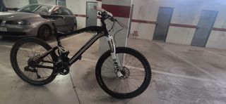 Bicicleta Mondraker factor R 26"