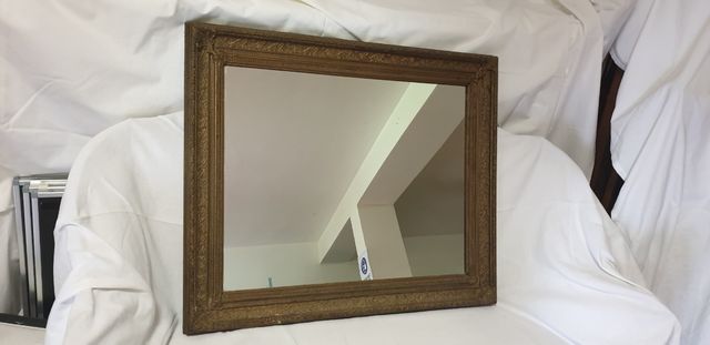 specchio con cornice in legno dotata  antica