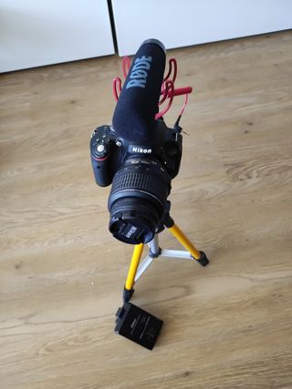 OFERTA! Cámara NIKON D5100 más accesorios!