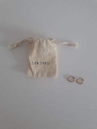 Pendientes SANSARU aros chapados en oro