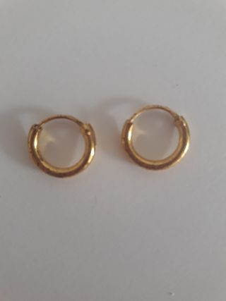 Pendientes SANSARU aros chapados en oro