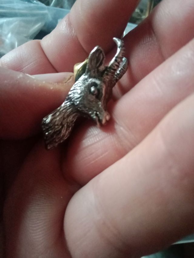 PINS CAZA REBECO, GAMUZA , SARRIO