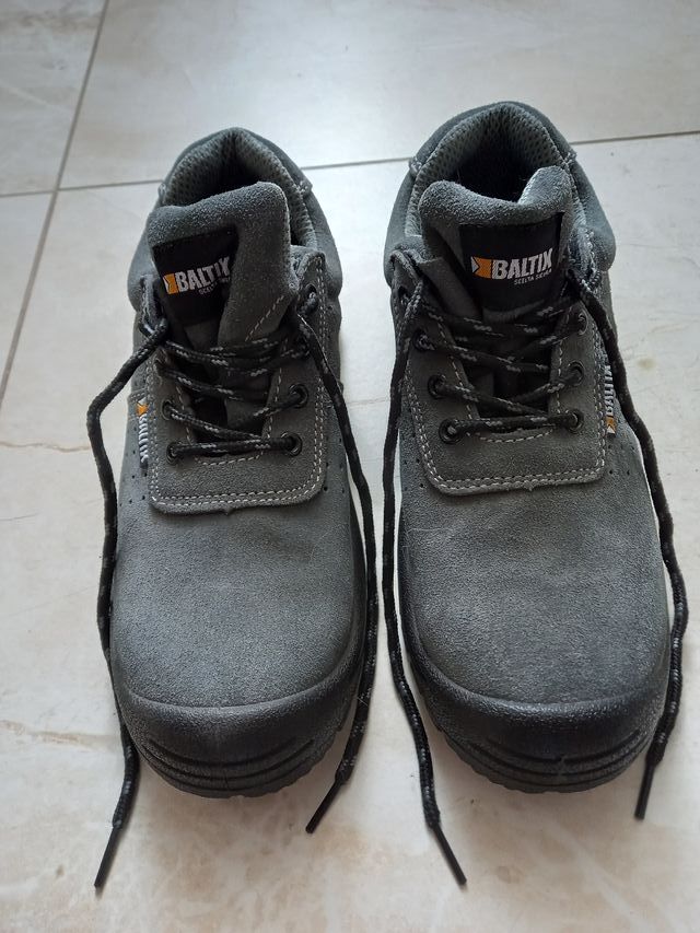 Scarpe antinfortunistiche N. 41