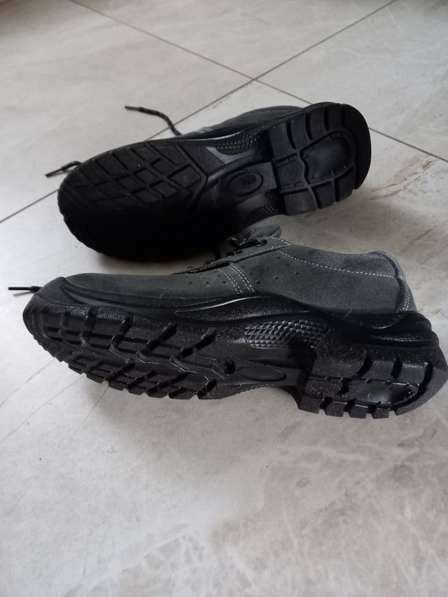 Scarpe antinfortunistiche N. 41