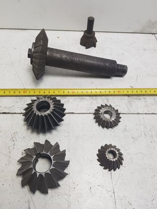 Fresa para ranurar en V - 4