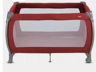 Cuna de viaje marca Inglesina