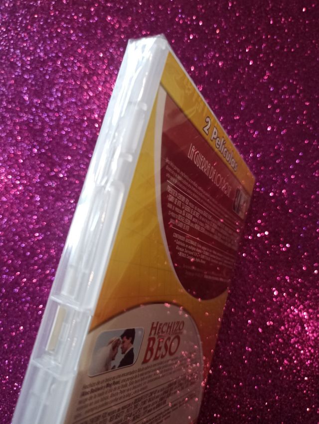 2 pelis. Hechizo de un Beso.La Guerra de los Rose