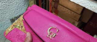 Bolso pequeño fucsia,nuevo bandolera,y correa mano