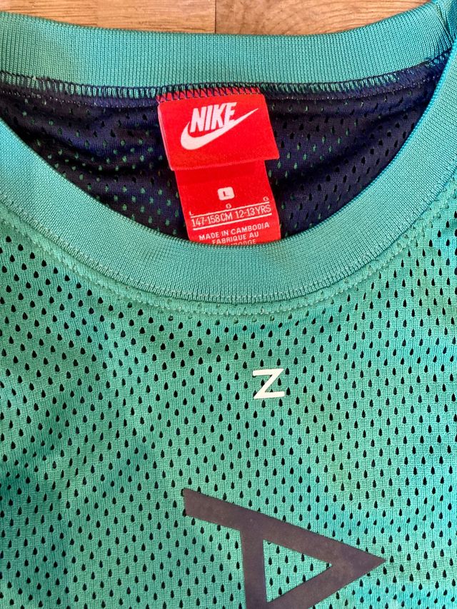 Camiseta Nike Air NUEVA t/12-13