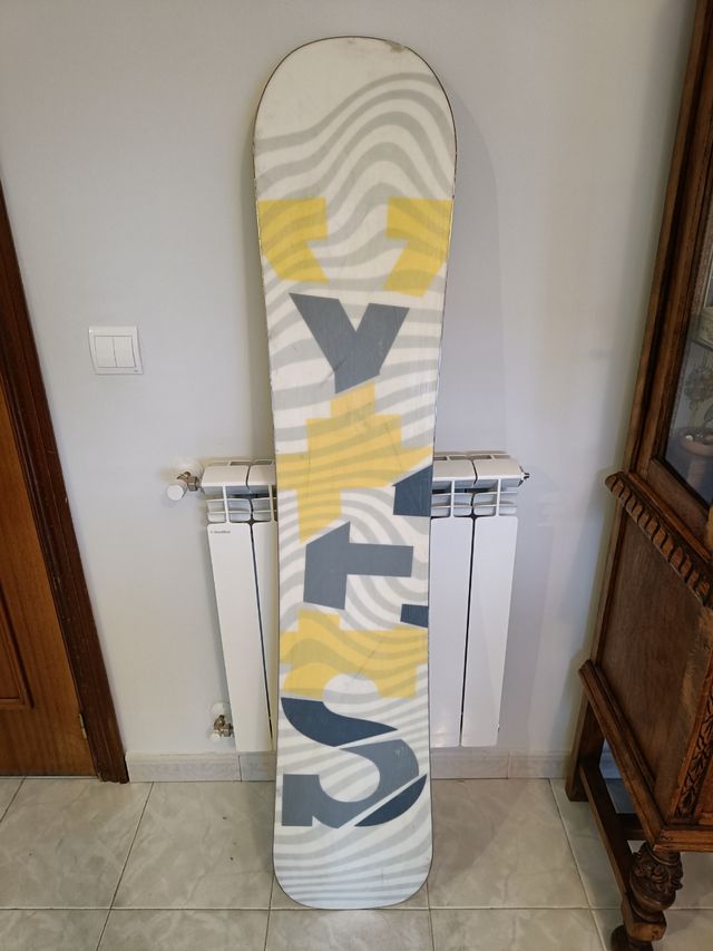 Tabla snowboard Yes 156cm