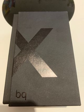 Caja vacía bq Aquaris X