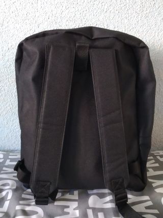 Mochila escolar John Smith negra