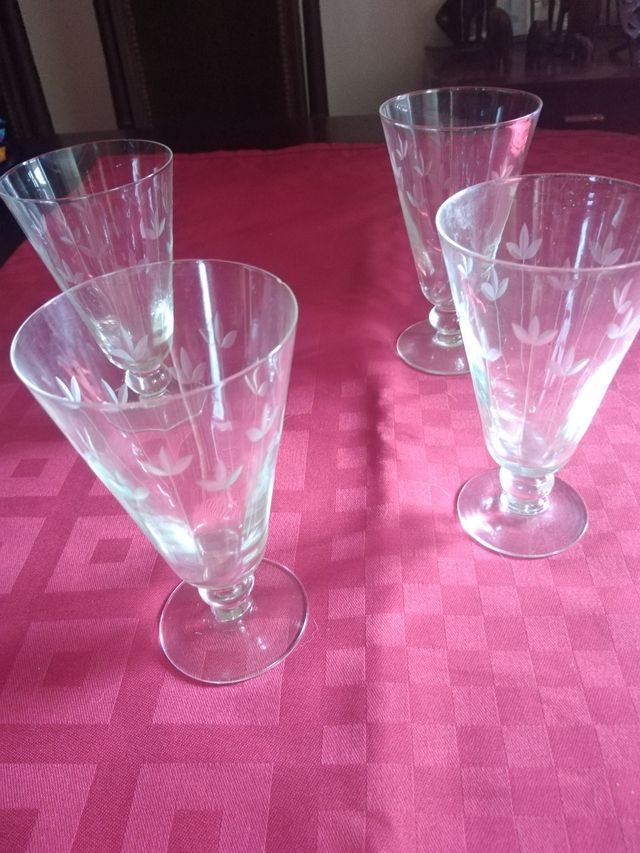 4 taças antigas pé alto vintad 20€